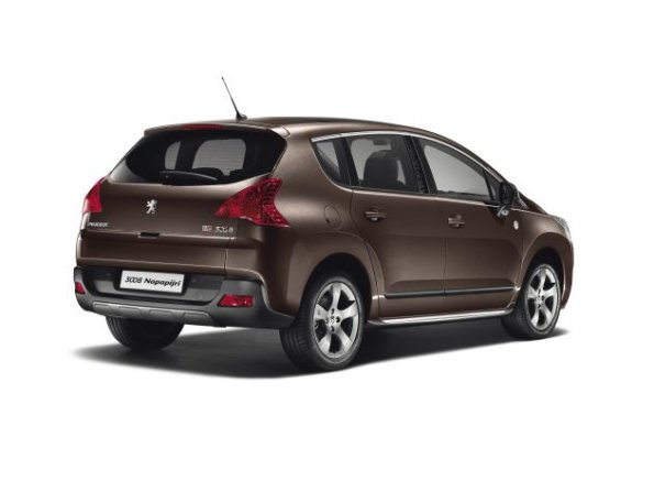 Die Heckpartie des Peugeot 3008 Napapijri