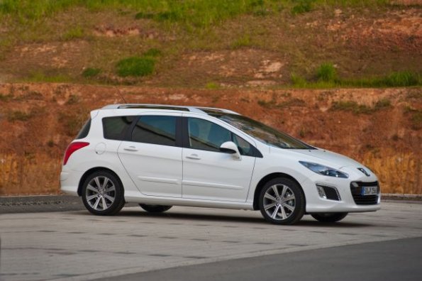 Der Peugeot 308 SW im Profil