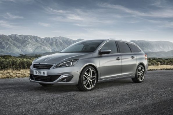 Front- und Seitenpartie des Peugeot 308