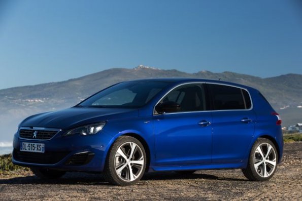 Seitenansicht des Peugeot 308 GT