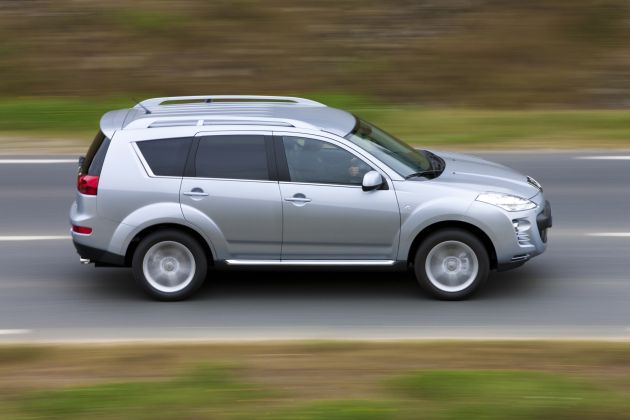 Peugeot 4007 (Sport Edition):
Peugeot 4007