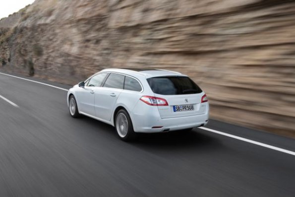 Die Heckpartie des Peugeot 508 SW