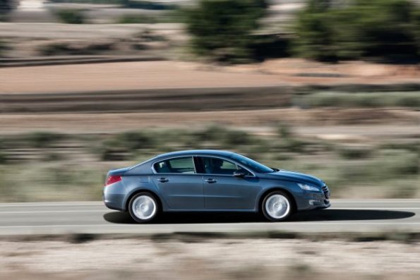 Die Silhouette des Peugeot 508