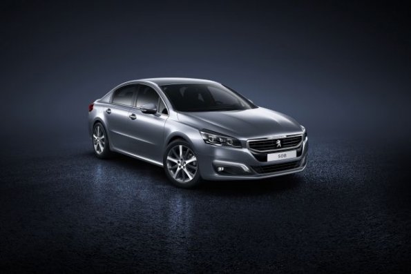 Frontpartie des Peugeot 508