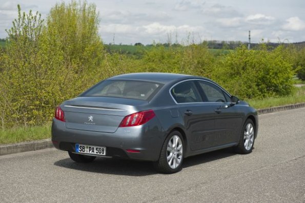 Das Heck am Peugeot 508 Hybrid