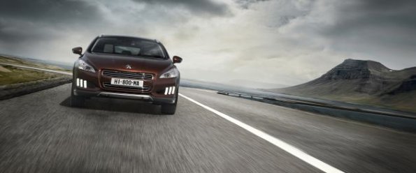 Frontansicht des Peugeot 508 RXH