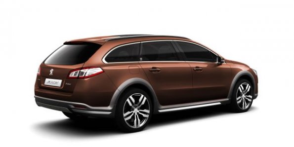 Heck- und Seitenpartie des Peugeot 508 RXH