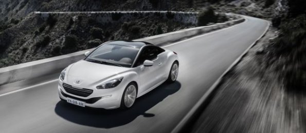 Eine Fahraufnahme mit dem ﻿﻿Peugeot RCZ