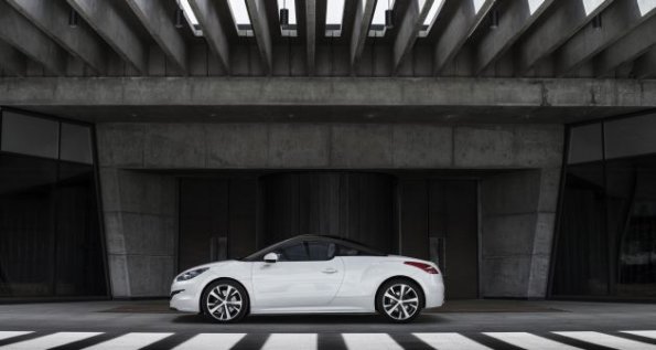 Peugeot RCZ