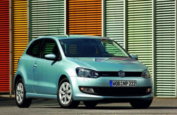 Frontansicht des VW Polo Bluemotion 09: Unter der Haube werkelt ein sparsamer 1.2 Liter TDI