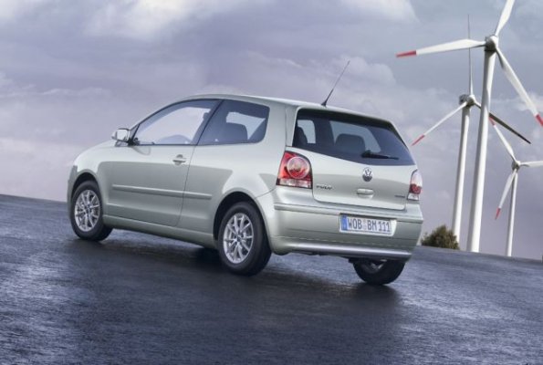 Polo BlueMotion und Windräder