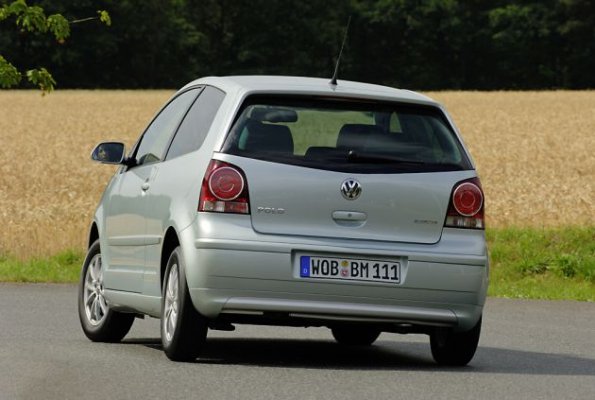 Heckansicht des VW Polo BlueMotion