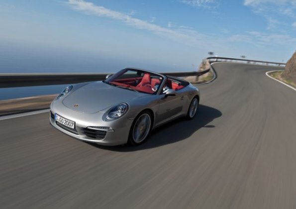 Die Frontpartie am Porsche 911 Carrera Cabriolet