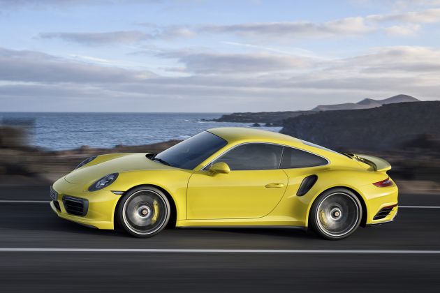 Porsche 911 Turbo S Cabriolet:
Porsche 911 Turbo S Cabriolet