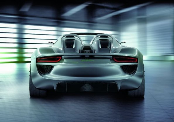 Die Heckpartie am Porsche 918 Spyder