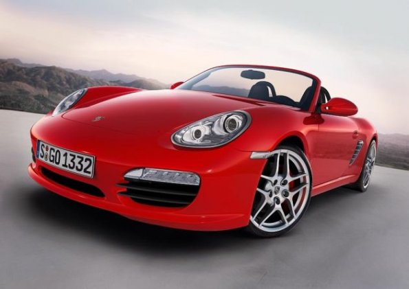 Frontansicht des Porsche Boxster S: Dynamisches Erscheinungsbild cuch im Stehen. 