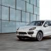 Front- und Seitenansicht des Porsche Cayenne S Hybrid