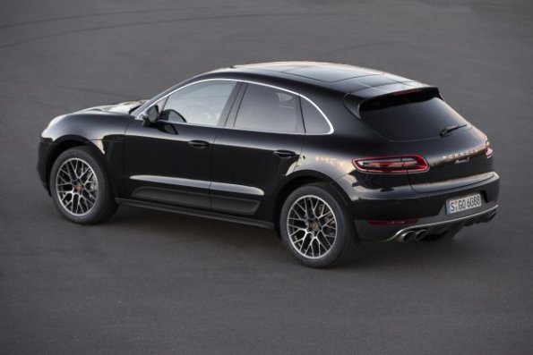 Die Seitenpartie des Porsche Macan S