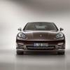 Die Frontansicht des Porsche Panamera Platinum Edition