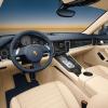 <p>Erste Sitzreihe und Armaturentafel im Porsche Panamera</p>