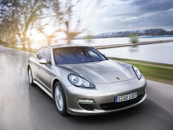 Frontansicht des Porsche Panamera