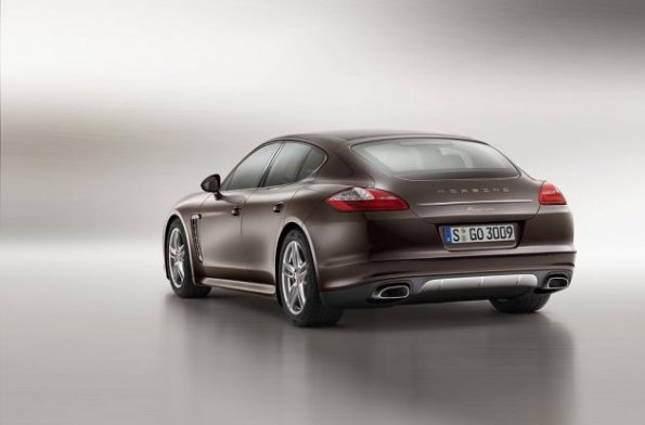 Die Heckpartie des Porsche Panamera Platinum Edition