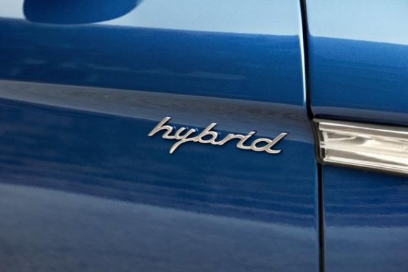 Detailaufnahme am Porsche Panamera S Hybrid