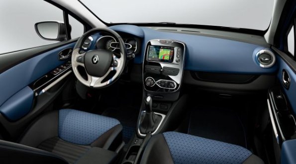 Das Cockpit im Renault Clio