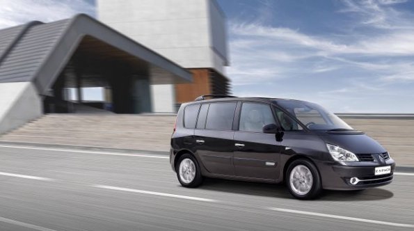 Fahraufnahme des Vans Renault Espace