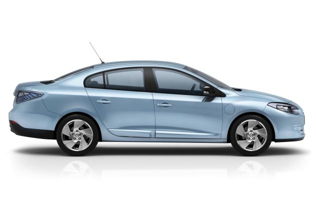 Renault Fluence Z.E. Concept:
Renault Fluence Z.E. Concept