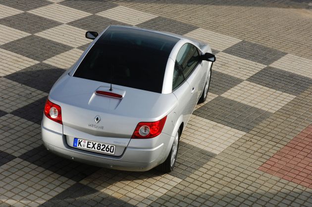 Renault Megane Cabriolet Coupé :
Renault Megane Cabriolet Coupé 