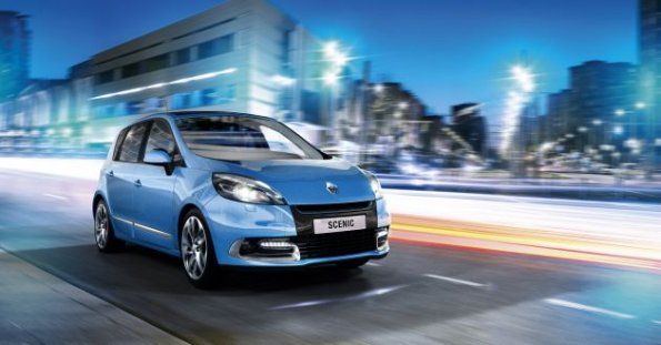 Die Frontansicht des Renault Scenic