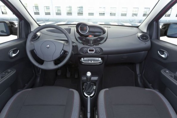 Cockpit und Armaturen im Renault Twingo 