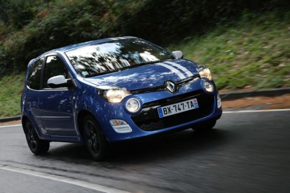 Front- und Seitenansicht des Renault Twingo 