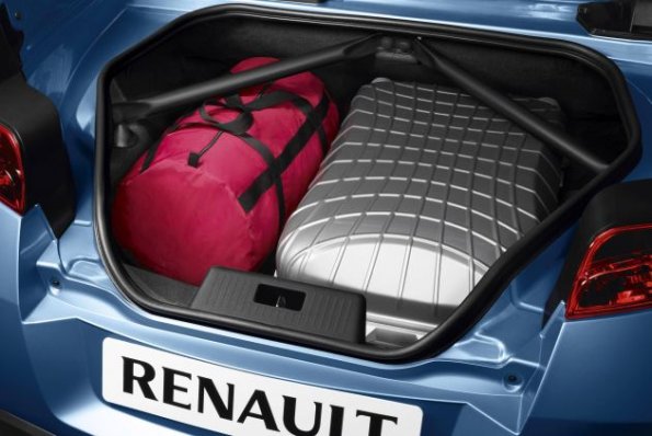 Aufnahme des Laderaumes am Renault Wind