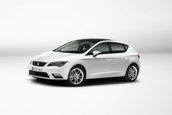 Die Front- und Seitenansicht des Seat Leon