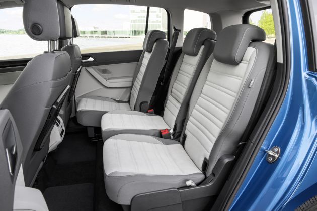 VW Touran :
VW Touran 