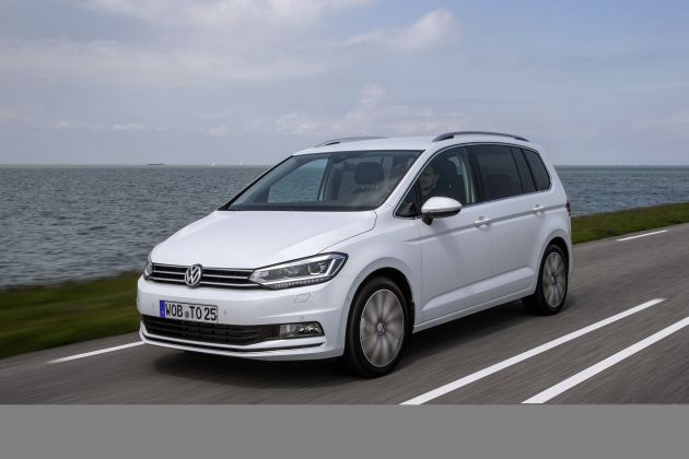 VW Touran :
VW Touran 