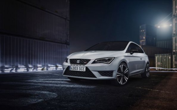 Frontansicht des Seat Leon Cupra