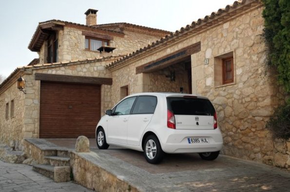 Platz ist neben der kleinsten Hütte für den Seat Mii - auch neben größeren