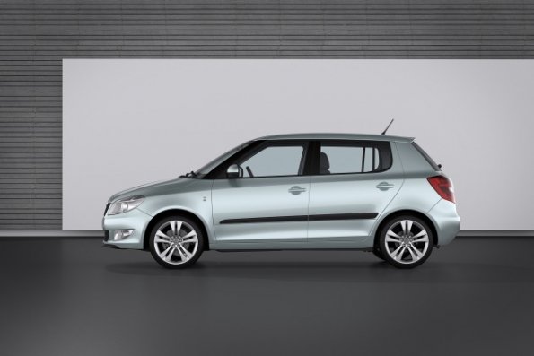 Die Silhouette des Skoda Fabia Limousine