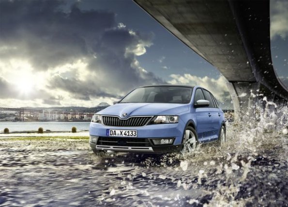 Frontpartie des Skoda Rapid Spaceback Scoutline 