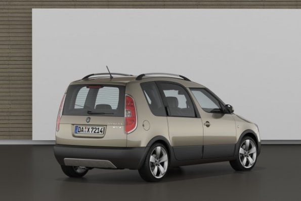 Die Heckpartie des Skoda Roomster Scout