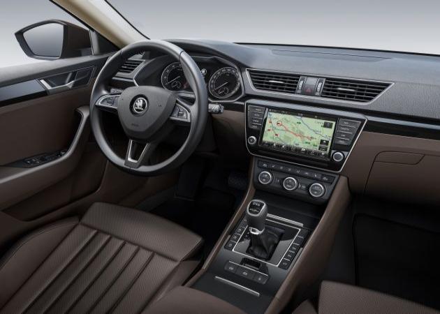 Skoda Superb:
Skoda Superb