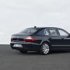 Heck- und Seitenansicht des Skoda Superb