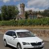 Frontpartie des Skoda Superb Combi 