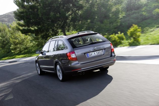 Skoda Superb Combi:
Skoda Superb Combi