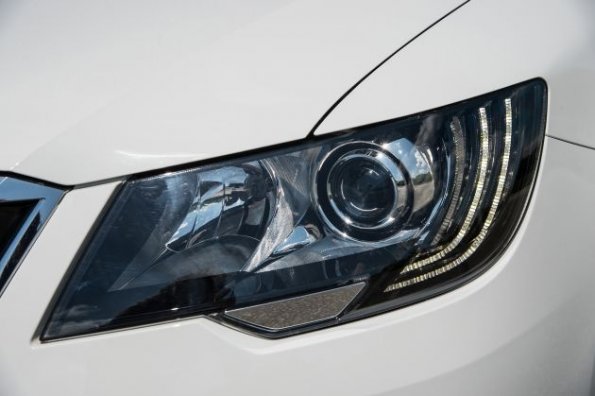 Detail an der Skoda Superb Limousine