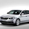 <p>Die Frontpartie der Skoda Superb Limousine</p>