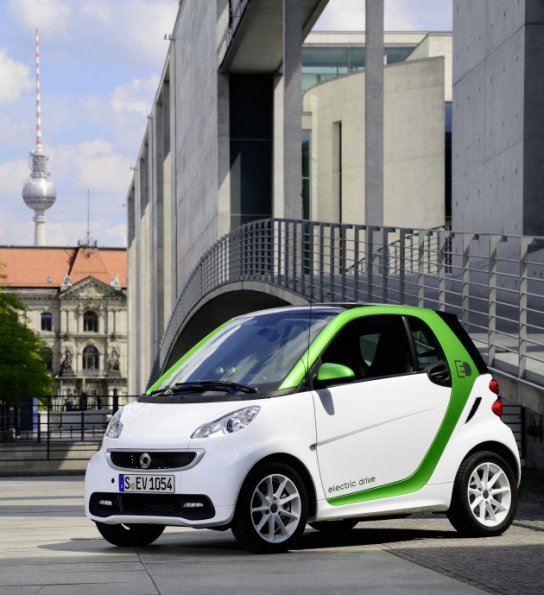 Die Frontpartie des smart fortwo electric drive 2012